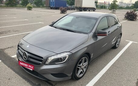 Mercedes-Benz A-Класс, 2014 год, 1 475 000 рублей, 4 фотография