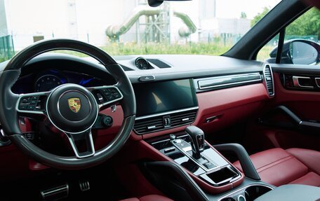 Porsche Cayenne III, 2018 год, 9 800 000 рублей, 24 фотография