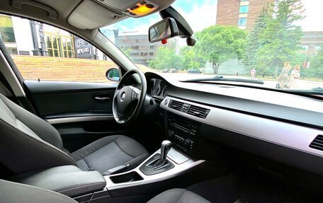 BMW 3 серия, 2006 год, 1 030 000 рублей, 18 фотография