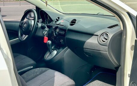 Mazda 2 III, 2011 год, 750 000 рублей, 2 фотография