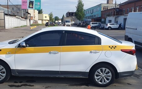 KIA Rio IV, 2018 год, 819 000 рублей, 9 фотография