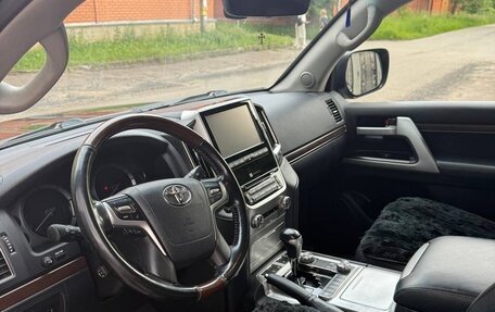 Toyota Land Cruiser 200, 2018 год, 7 200 000 рублей, 10 фотография