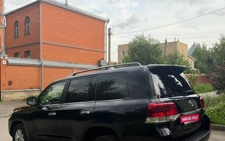 Toyota Land Cruiser 200, 2018 год, 7 200 000 рублей, 5 фотография