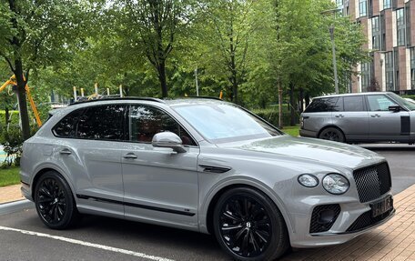 Bentley Bentayga I, 2022 год, 25 900 000 рублей, 10 фотография