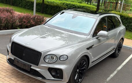 Bentley Bentayga I, 2022 год, 25 900 000 рублей, 14 фотография