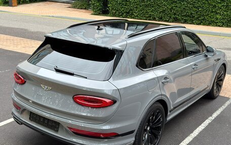 Bentley Bentayga I, 2022 год, 25 900 000 рублей, 18 фотография