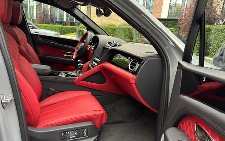 Bentley Bentayga I, 2022 год, 25 900 000 рублей, 27 фотография