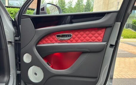 Bentley Bentayga I, 2022 год, 25 900 000 рублей, 26 фотография