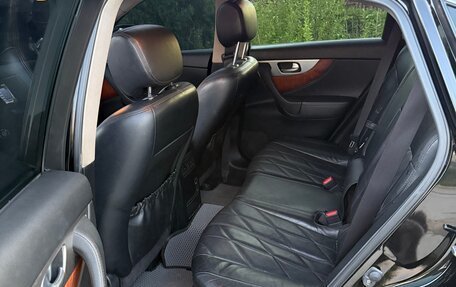 Infiniti QX70, 2014 год, 2 000 000 рублей, 17 фотография