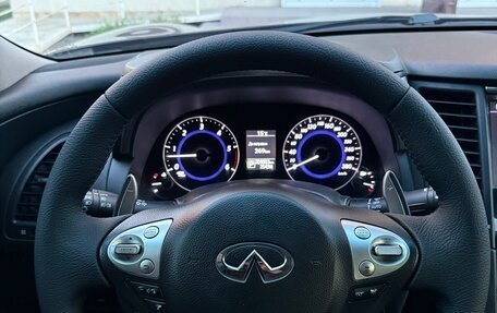 Infiniti QX70, 2014 год, 2 000 000 рублей, 23 фотография