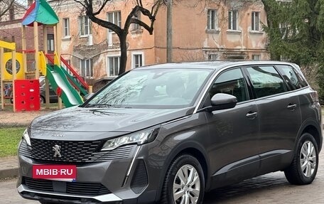 Peugeot 5008 II, 2021 год, 2 455 000 рублей, 2 фотография