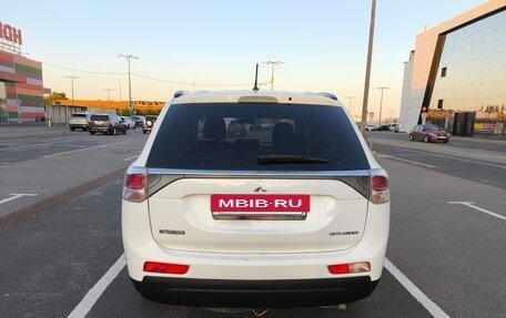 Mitsubishi Outlander III рестайлинг 3, 2012 год, 1 050 000 рублей, 7 фотография