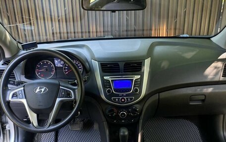 Hyundai Solaris II рестайлинг, 2013 год, 820 000 рублей, 7 фотография