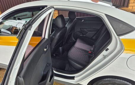 Hyundai Solaris II рестайлинг, 2021 год, 1 530 000 рублей, 7 фотография