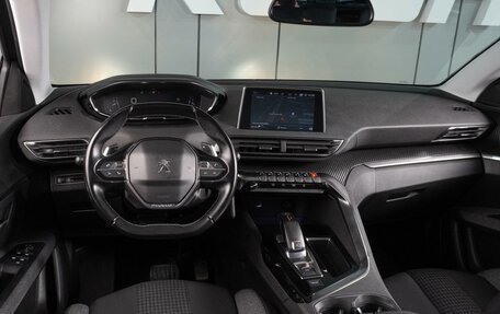 Peugeot 3008 II, 2019 год, 1 799 000 рублей, 6 фотография
