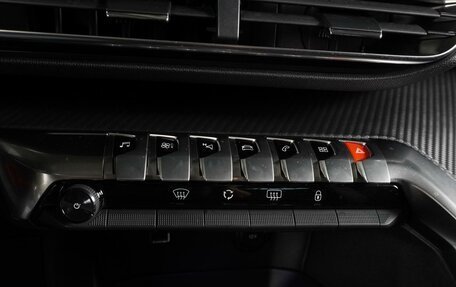 Peugeot 3008 II, 2019 год, 1 799 000 рублей, 12 фотография