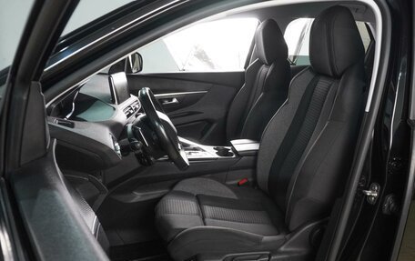 Peugeot 3008 II, 2019 год, 1 799 000 рублей, 10 фотография