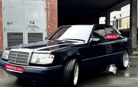 Mercedes-Benz W124, 1989 год, 555 000 рублей, 2 фотография