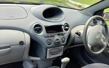 Toyota Vitz, 2001 год, 400 000 рублей, 6 фотография