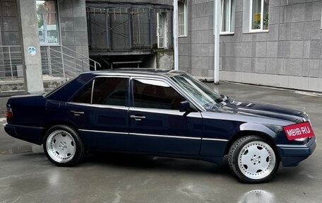 Mercedes-Benz W124, 1989 год, 555 000 рублей, 3 фотография