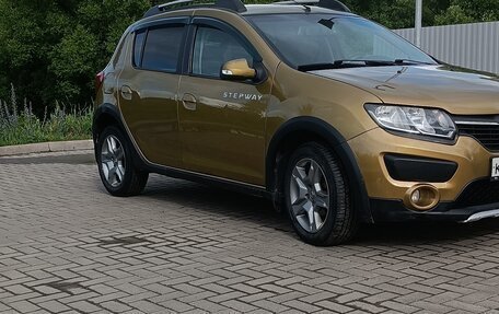 Renault Sandero II рестайлинг, 2015 год, 790 000 рублей, 2 фотография