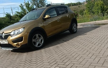 Renault Sandero II рестайлинг, 2015 год, 790 000 рублей, 3 фотография