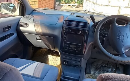 Toyota Gaia, 1998 год, 630 000 рублей, 9 фотография