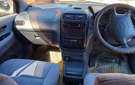 Toyota Gaia, 1998 год, 630 000 рублей, 8 фотография