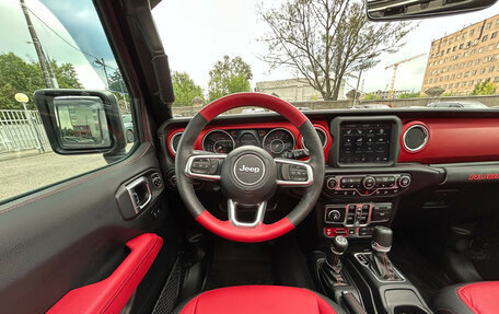 Jeep Wrangler, 2019 год, 4 080 000 рублей, 16 фотография