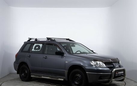 Mitsubishi Outlander III рестайлинг 3, 2006 год, 560 000 рублей, 3 фотография