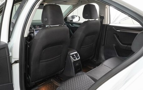 Skoda Octavia, 2018 год, 1 575 000 рублей, 11 фотография