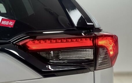 Toyota RAV4, 2021 год, 3 595 000 рублей, 10 фотография