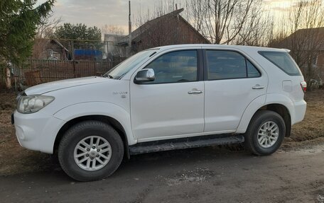 Toyota Fortuner I, 2010 год, 1 890 000 рублей, 2 фотография