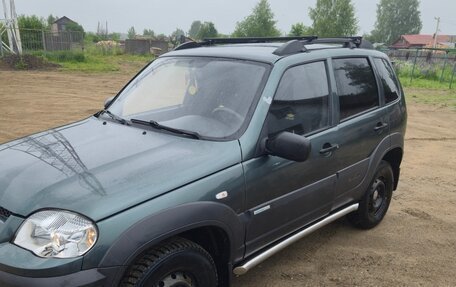 Chevrolet Niva I рестайлинг, 2014 год, 800 000 рублей, 2 фотография