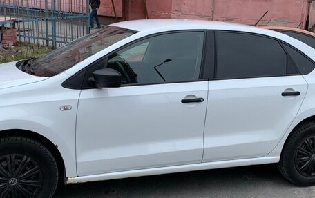 Volkswagen Polo VI (EU Market), 2015 год, 750 000 рублей, 6 фотография