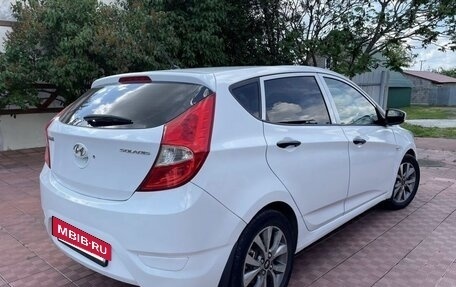 Hyundai Solaris II рестайлинг, 2012 год, 690 000 рублей, 7 фотография