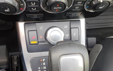 Land Rover Freelander II рестайлинг 2, 2012 год, 1 700 000 рублей, 10 фотография
