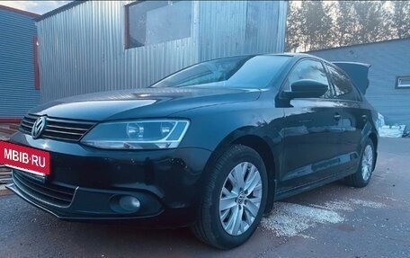 Volkswagen Jetta VI, 2014 год, 1 050 000 рублей, 3 фотография