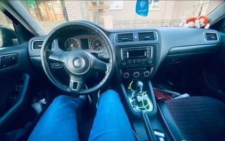 Volkswagen Jetta VI, 2014 год, 1 050 000 рублей, 10 фотография