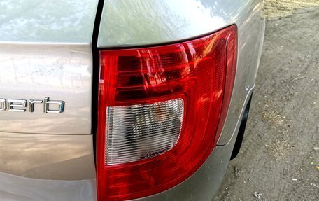 Skoda Superb III рестайлинг, 2012 год, 1 300 000 рублей, 8 фотография