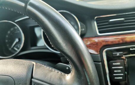 Skoda Superb III рестайлинг, 2012 год, 1 300 000 рублей, 26 фотография
