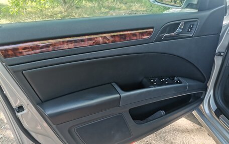 Skoda Superb III рестайлинг, 2012 год, 1 300 000 рублей, 32 фотография
