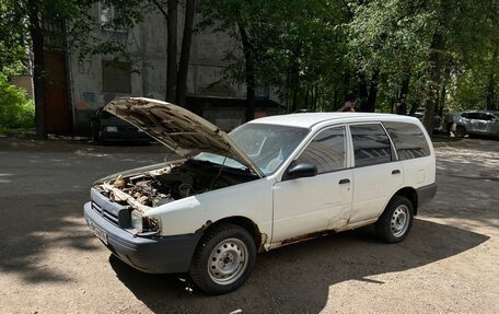 Nissan AD I, 1995 год, 75 000 рублей, 1 фотография