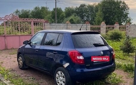 Skoda Fabia II, 2010 год, 450 000 рублей, 3 фотография