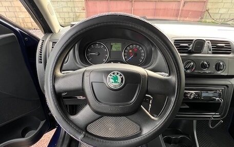 Skoda Fabia II, 2010 год, 450 000 рублей, 18 фотография