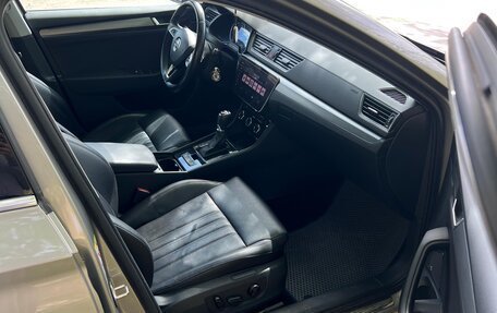 Skoda Superb III рестайлинг, 2017 год, 2 500 000 рублей, 12 фотография