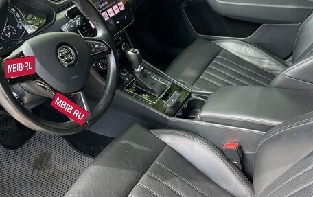 Skoda Superb III рестайлинг, 2017 год, 2 500 000 рублей, 20 фотография