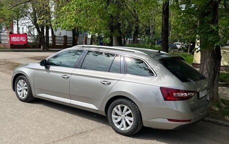 Skoda Superb III рестайлинг, 2017 год, 2 500 000 рублей, 17 фотография