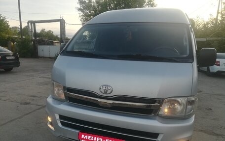 Toyota HiAce H200, 2011 год, 3 100 000 рублей, 3 фотография