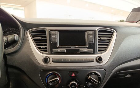 Hyundai Solaris II рестайлинг, 2018 год, 847 846 рублей, 15 фотография